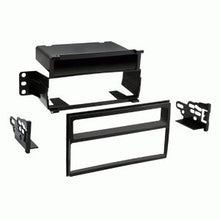 Load image into Gallery viewer, Metra 99-7610HG 07-11 Nissan Versa and 11-14 Nissan Juke dash kit.