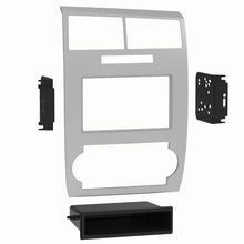 Load image into Gallery viewer, Metra 99-6548S Dodge Charger/Magnum (without factory navigation) 2005-2007