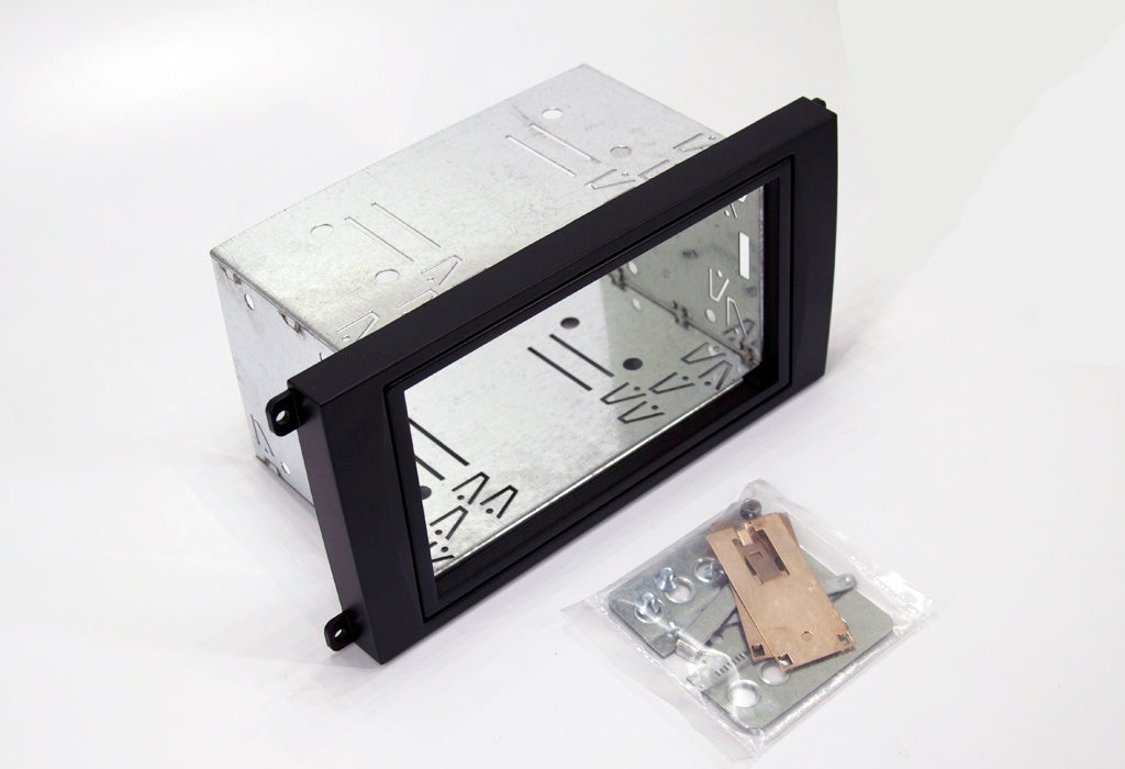 Nav-TV - NTV-KIT166 - DASH KIT (Black) for Porsche Cayenne