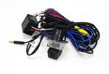 Load image into Gallery viewer, Nav-TV - NTV-KIT226 - 204/212 Mercedes-CAM