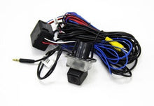 Load image into Gallery viewer, Nav-TV - NTV-KIT226 - 204/212 Mercedes-CAM