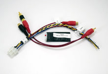 Load image into Gallery viewer, Nav-TV - NTV-KIT334 - S2P (Signal to Power)