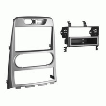 Load image into Gallery viewer, Metra 99-7339S Hyundai Gen Coupe 2.0 2010-12 w/manual climate - Silver