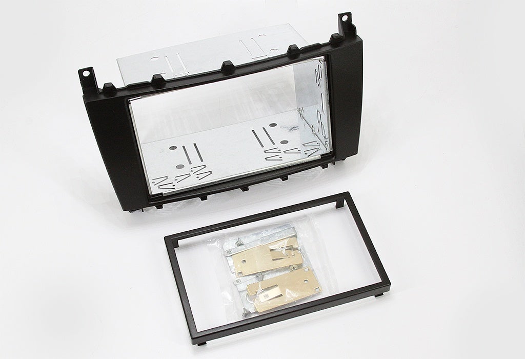 Nav-TV - NTV-KIT737 - DASH KIT for Mercedes C