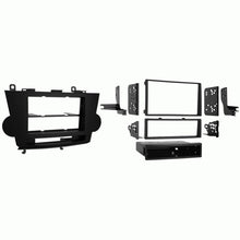 Load image into Gallery viewer, Metra 99-8222 Toyota Highlander (without NAV) 2008-2012