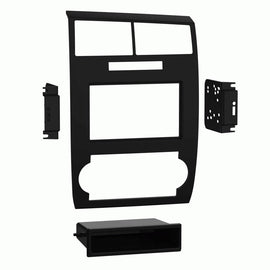 Metra 99-6548CF Dodge Charger/Magnum (without factory navigation) 2005-2007